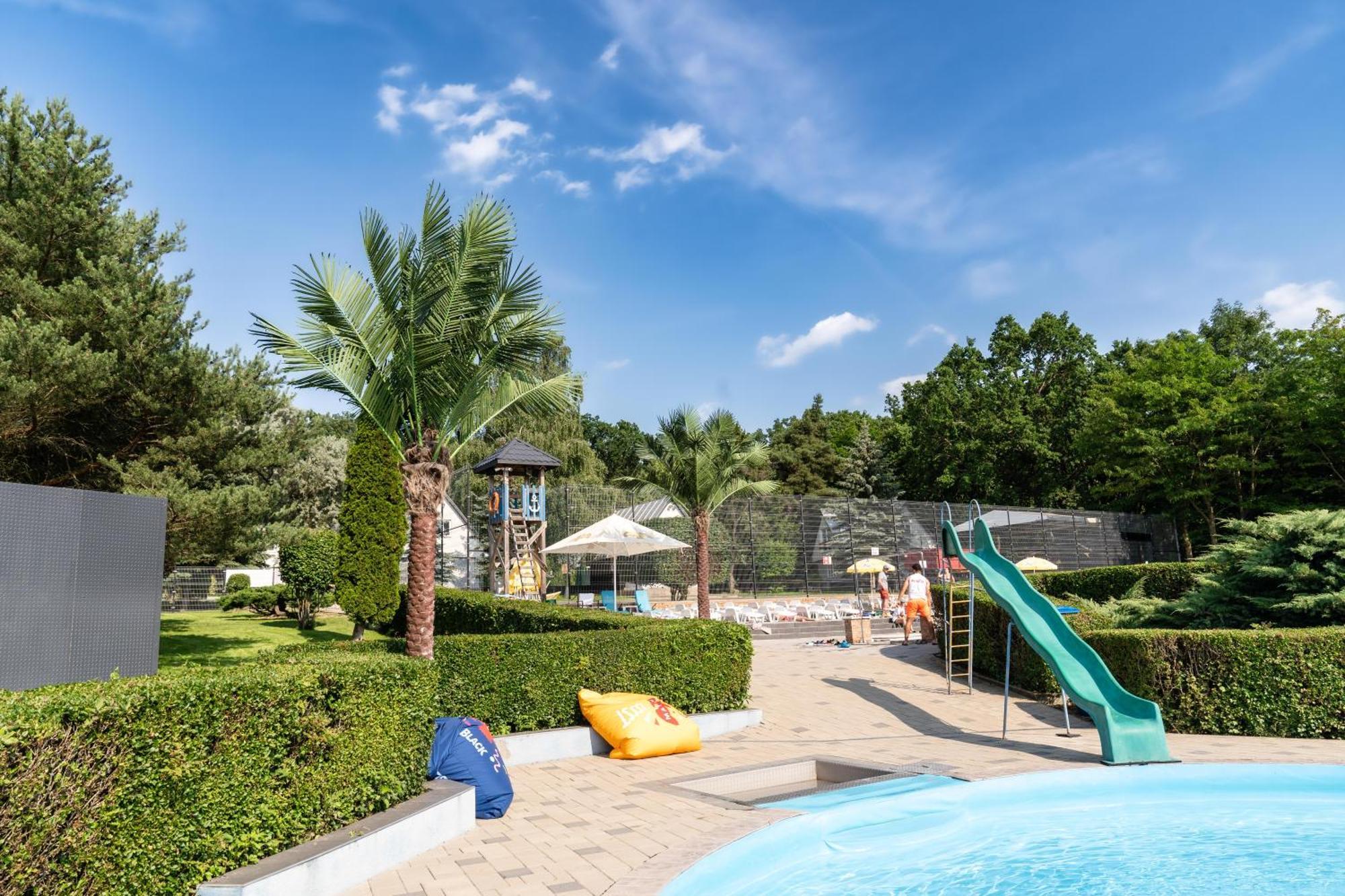 Chaty - Resort Aqua Maria Velaty Exterior photo